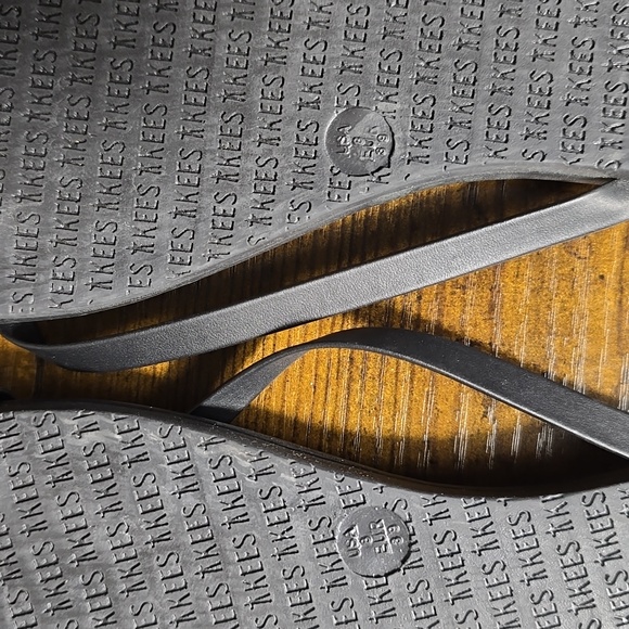 TKEES Riley Sandals - Picture 4 of 4